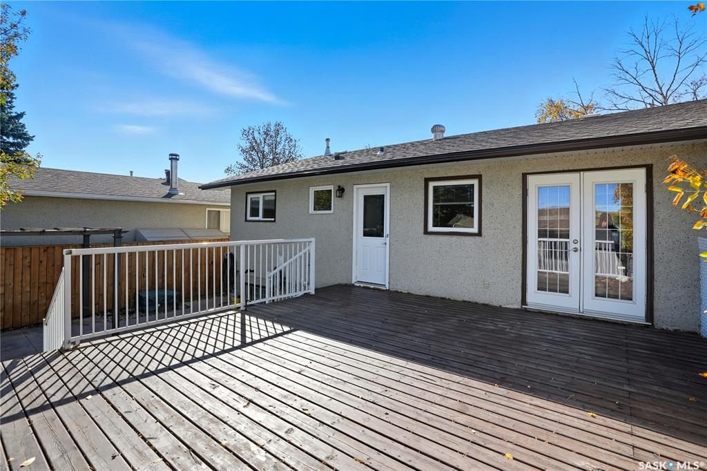 林与唐地产OPEN HOUSE, 10月11日周六2-4pm, East College Park独立屋 · 337 Brock Cres - 12